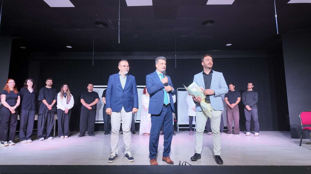 Gençlere Tiyatro Yoluyla Bağımlılıkla Mücadele Mesajı 6